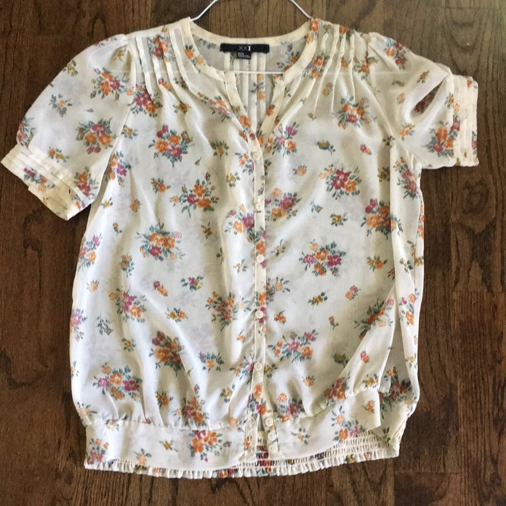 Floral Top Size Medium